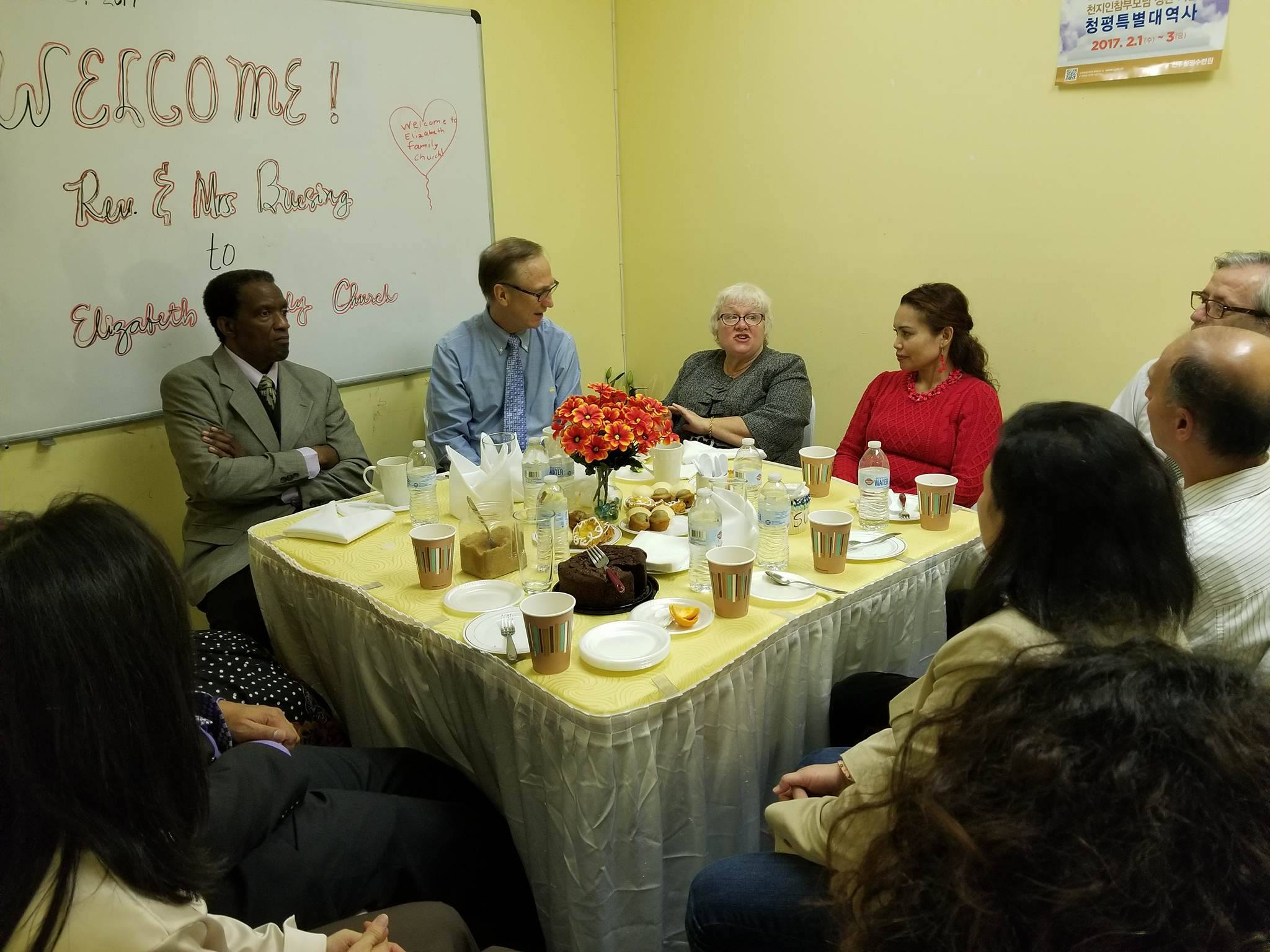 23433161 10155994864987941 718333981 O