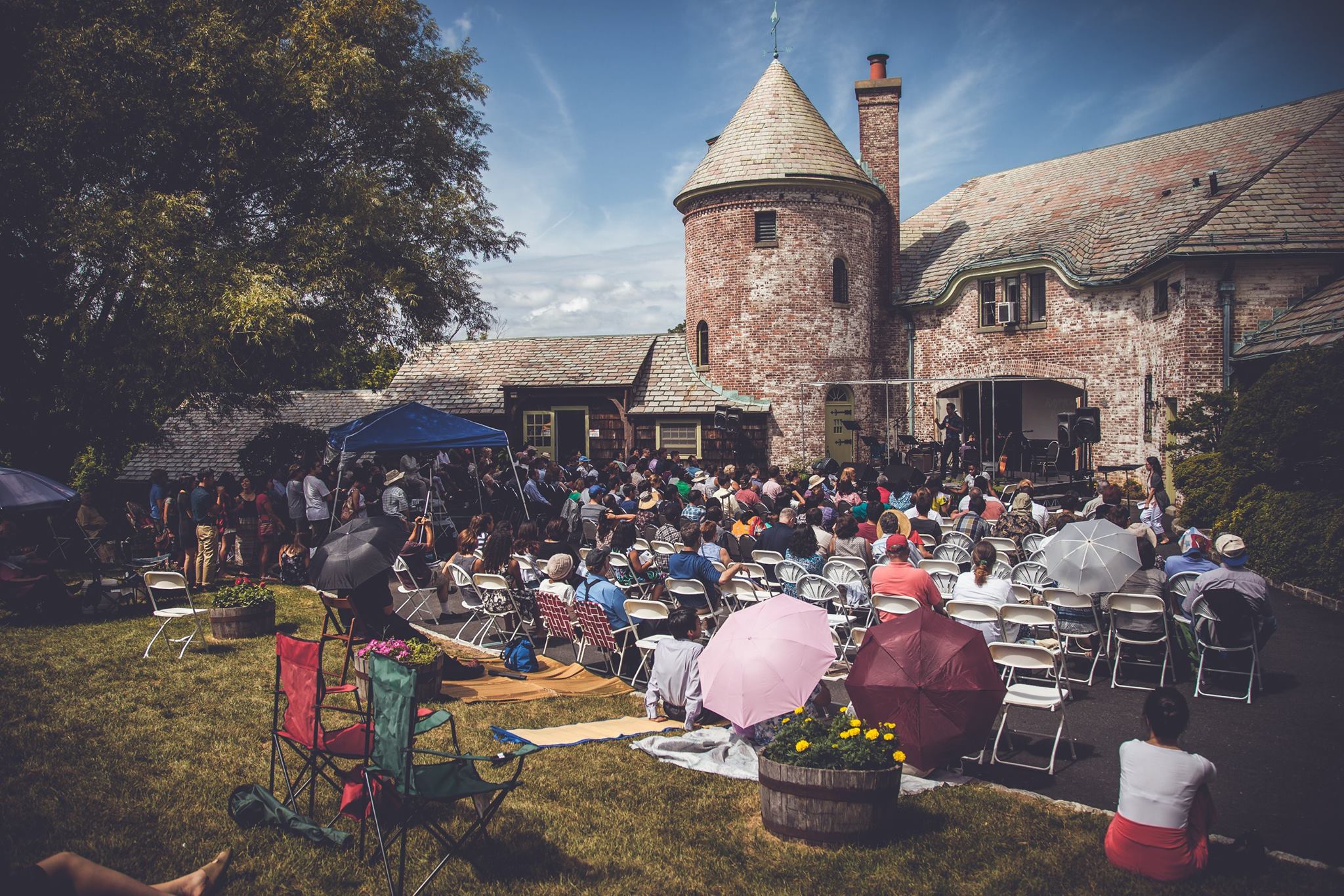 11231044_946788532048839_12143197126072953_o