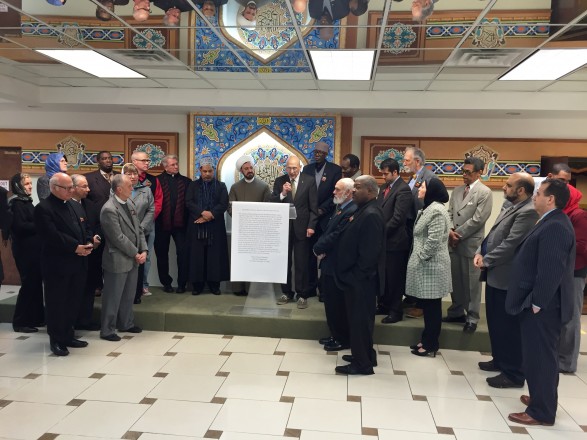 Press  Conf. at House of Wisdom Mosque Reading the  Declaration 12 17 2015